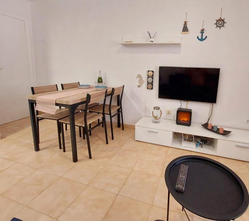 Apartament Casa Del Gato Rojo , Communal Swimming Pool , Terrace With Barbecue Torrevieja Kültér fotó