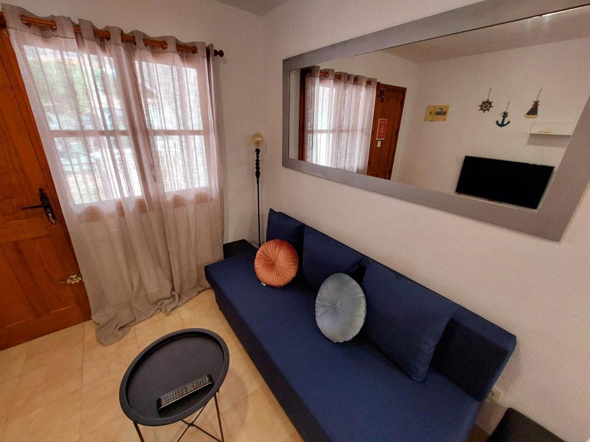 Apartament Casa Del Gato Rojo , Communal Swimming Pool , Terrace With Barbecue Torrevieja Kültér fotó