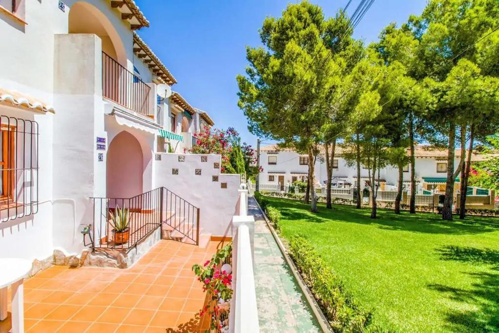 Apartament Casa Del Gato Rojo , Communal Swimming Pool , Terrace With Barbecue Torrevieja Kültér fotó