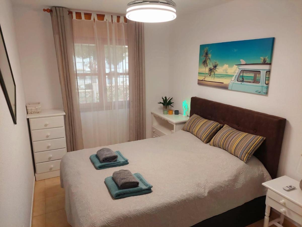 Apartament Casa Del Gato Rojo , Communal Swimming Pool , Terrace With Barbecue Torrevieja Kültér fotó