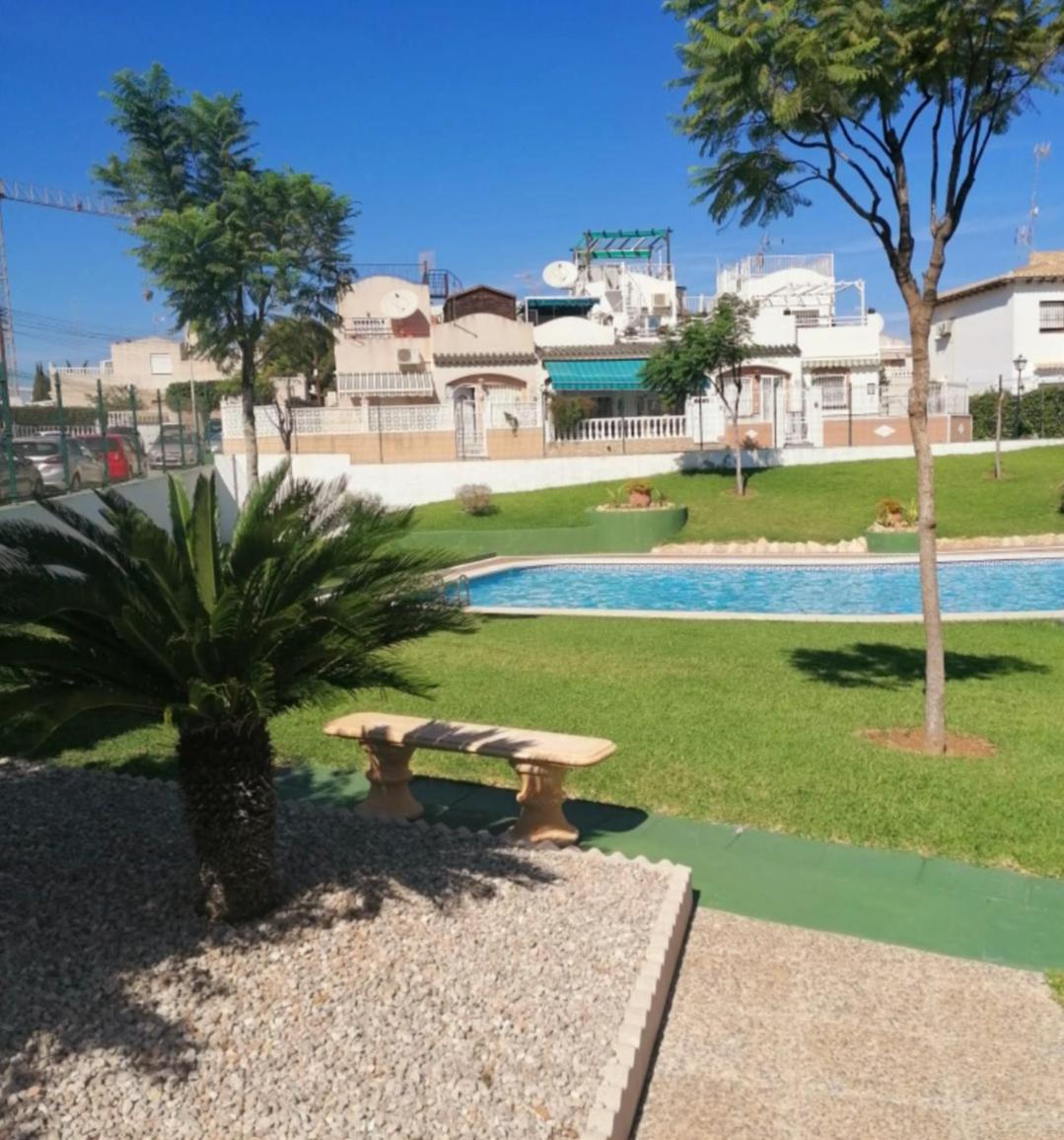 Apartament Casa Del Gato Rojo , Communal Swimming Pool , Terrace With Barbecue Torrevieja Kültér fotó