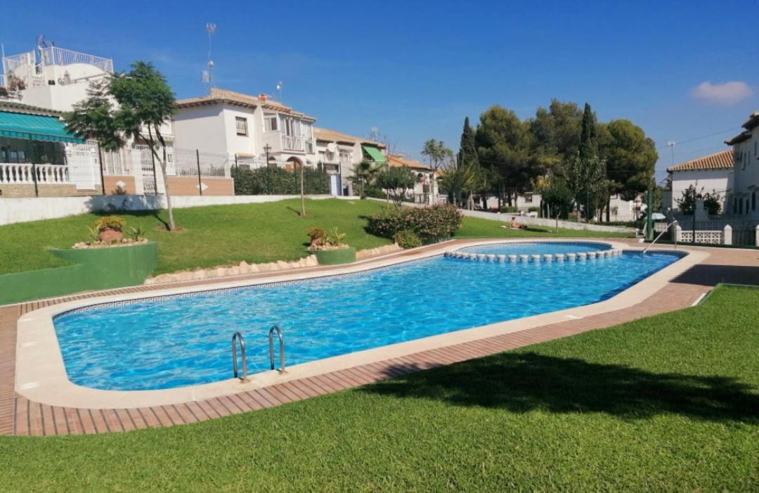 Apartament Casa Del Gato Rojo , Communal Swimming Pool , Terrace With Barbecue Torrevieja Kültér fotó